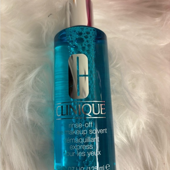 Olay, Neutrogena, Clinique & More Skin Care Set w/ Pink Floral Cosmetic Bag - Picture 6 of 7